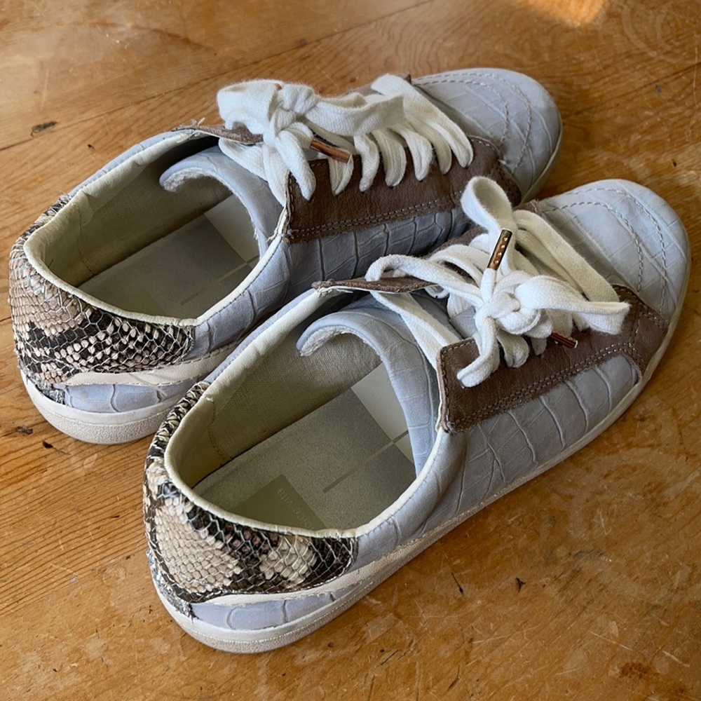 Dolce Vita Sneakers Size 9